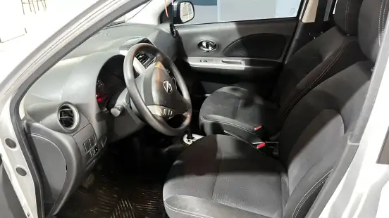 NISSAN-MARCH-1.6 SL 16V FLEX 4P XTRONIC NISSAN-MARCH-2016