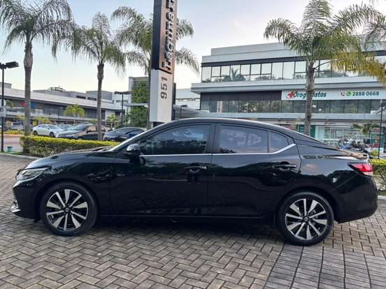 NISSAN-SENTRA-2023
