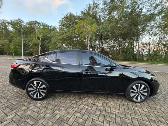 NISSAN-SENTRA-2023