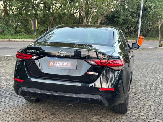 NISSAN-SENTRA-2023