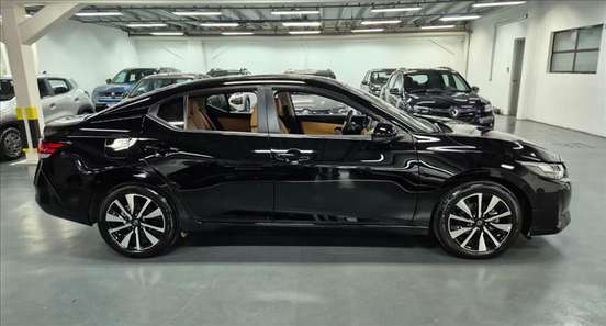 NISSAN-SENTRA-2025
