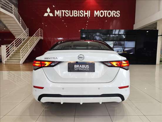 NISSAN-SENTRA-2023
