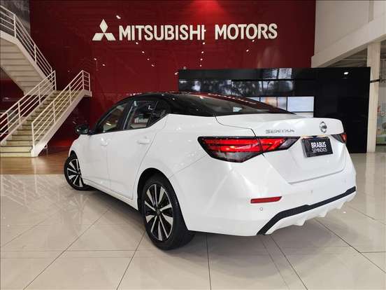 NISSAN-SENTRA-2023