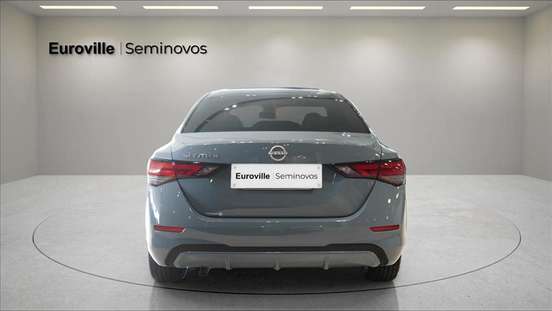 NISSAN-SENTRA-2024