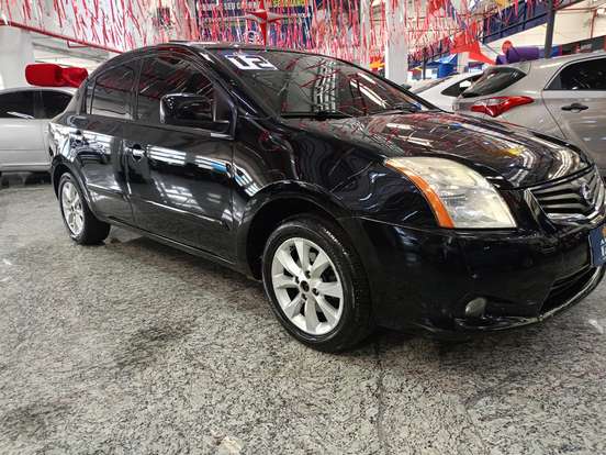 NISSAN-SENTRA-2012