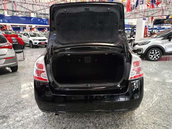 NISSAN-SENTRA-2012