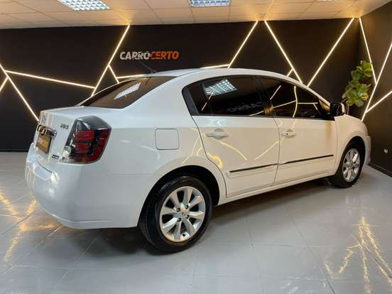 NISSAN-SENTRA-2.0 S 16V FLEX 4P AUTOMÁTICO NISSAN-SENTRA-2012
