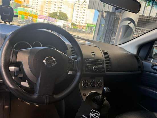 NISSAN-SENTRA-2011