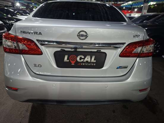 NISSAN-SENTRA-2013