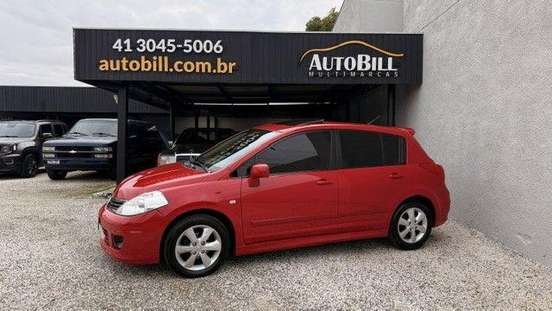 NISSAN-TIIDA-2013