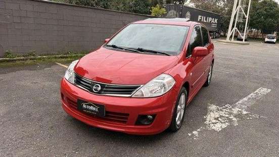 NISSAN-TIIDA-2013