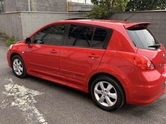 NISSAN-TIIDA-1.8 SL 16V FLEX 4P MANUAL NISSAN-TIIDA-2013