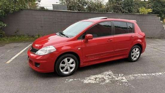 NISSAN-TIIDA-2013