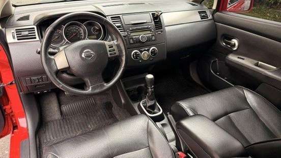 NISSAN-TIIDA-2013