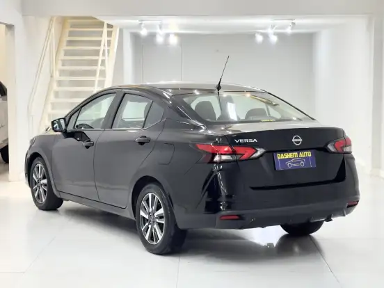 NISSAN-VERSA-2025