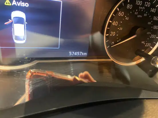 NISSAN-VERSA-2023