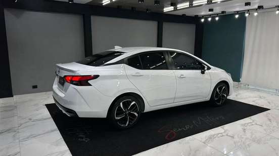NISSAN-VERSA-2024