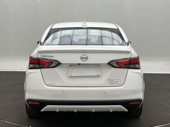 NISSAN-VERSA-2025