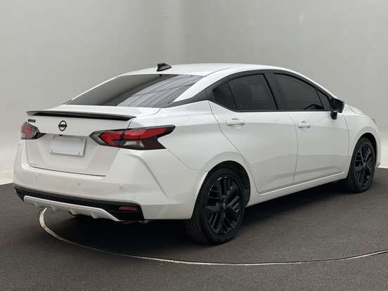 NISSAN-VERSA-2025