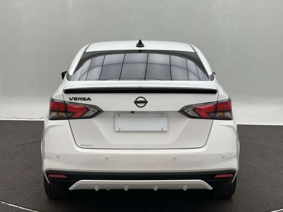 NISSAN-VERSA-2025
