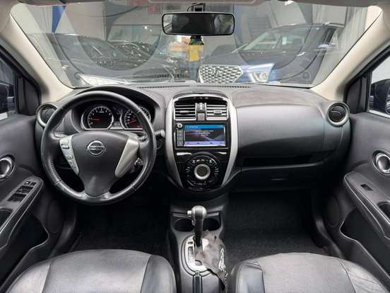 NISSAN-VERSA-2019