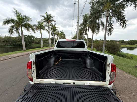 NISSAN-FRONTIER-2022