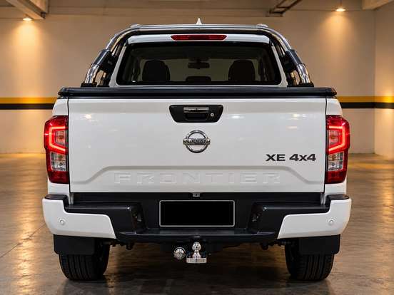 NISSAN-FRONTIER-2024