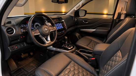 NISSAN-FRONTIER-2024