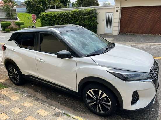 NISSAN-KICKS-2023
