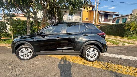 NISSAN-KICKS PLAY-2025