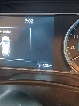 NISSAN-LEAF-2021