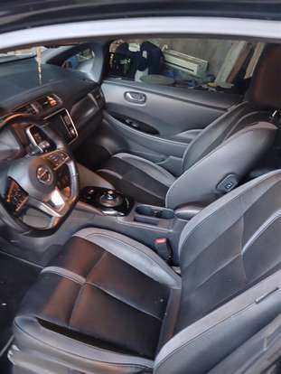 NISSAN-LEAF-2021