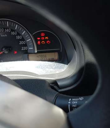 NISSAN-MARCH-2014