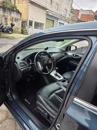 NISSAN-SENTRA-2014