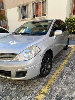 NISSAN-TIIDA-2008