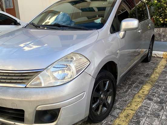 NISSAN-TIIDA-1.8 S 16V GASOLINA 4P AUTOMÁTICO NISSAN-TIIDA-2008