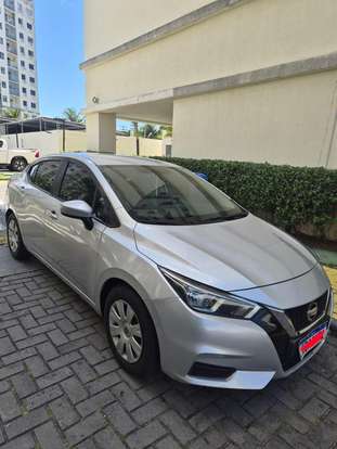 NISSAN-VERSA-2020