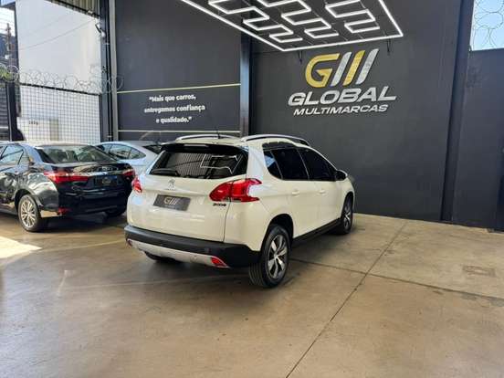 PEUGEOT-2008-2016
