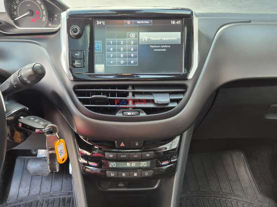 PEUGEOT-2008-1.6 16V FLEX GRIFFE 4P AUTOMÁTICO PEUGEOT-2008-2016