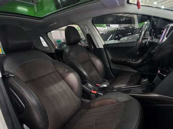 PEUGEOT-2008-1.6 16V FLEX GRIFFE 4P AUTOMÁTICO PEUGEOT-2008-2016