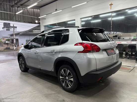 PEUGEOT-2008-2019