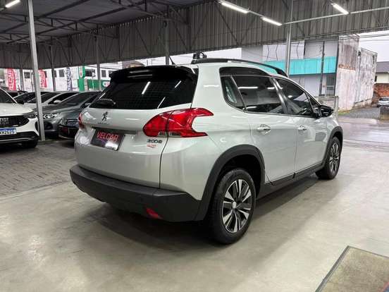 PEUGEOT-2008-2019