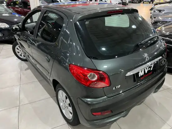 PEUGEOT-207-2011