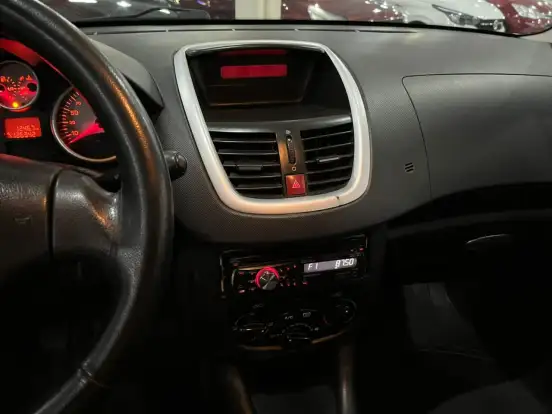 PEUGEOT-207-2011