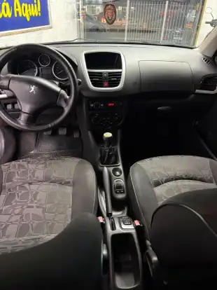 PEUGEOT-207-2010