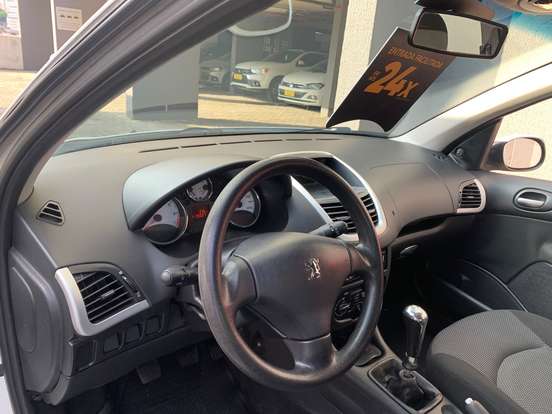 PEUGEOT-207-2011