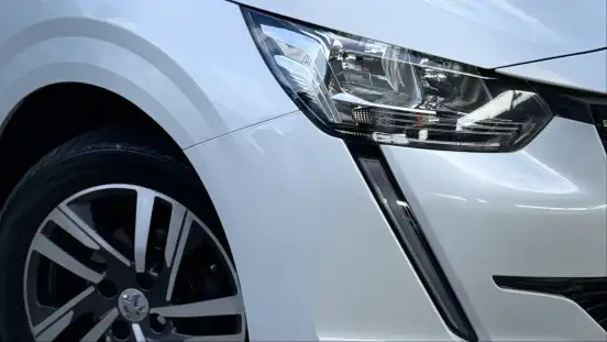 PEUGEOT-208-2022