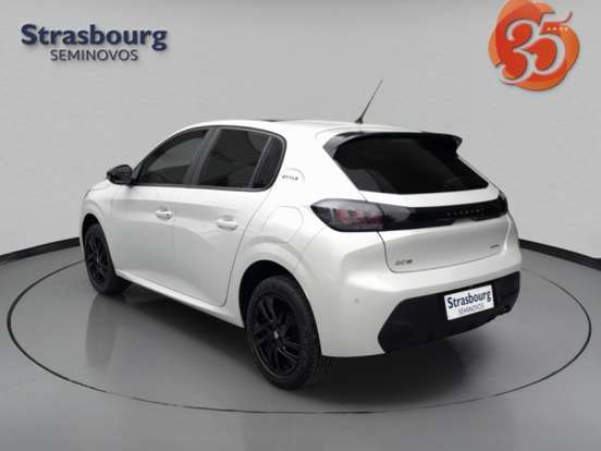 PEUGEOT-208-2022