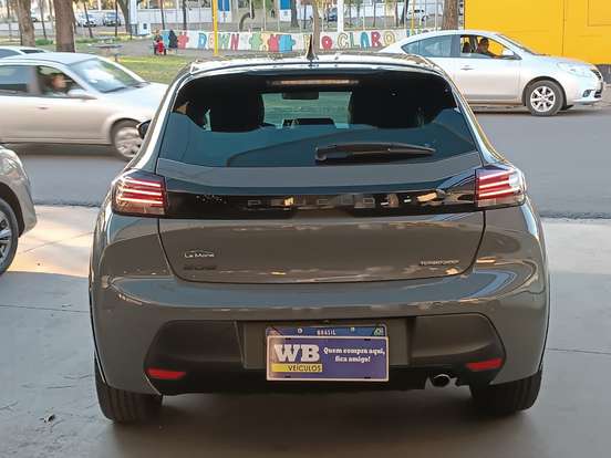 PEUGEOT-208-2024