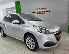 PEUGEOT 208 1.2 ACTIVE 12V FLEX 4P MANUAL PEUGEOT 208 1.2 ACTIVE 12V FLEX 4P MANUAL